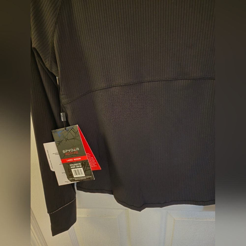 NWT Spyder Women's Active Pullover Crew Long Sleeves Shirt Black Size Medium - Picture 9 of 16